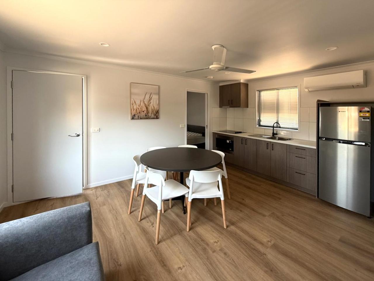 Big4 Traralgon Park Lane Holiday Park 외부 사진
