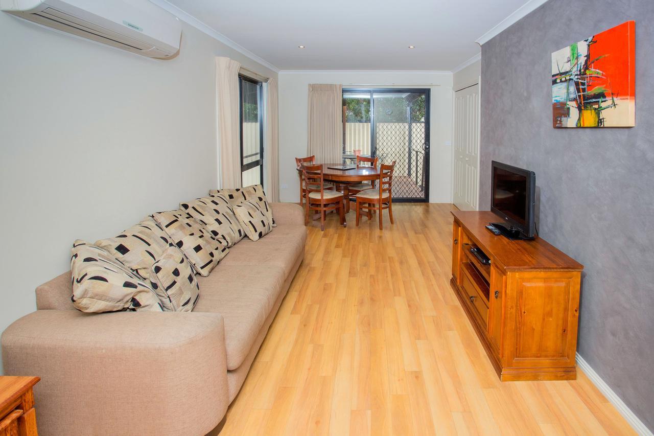 Big4 Traralgon Park Lane Holiday Park 외부 사진