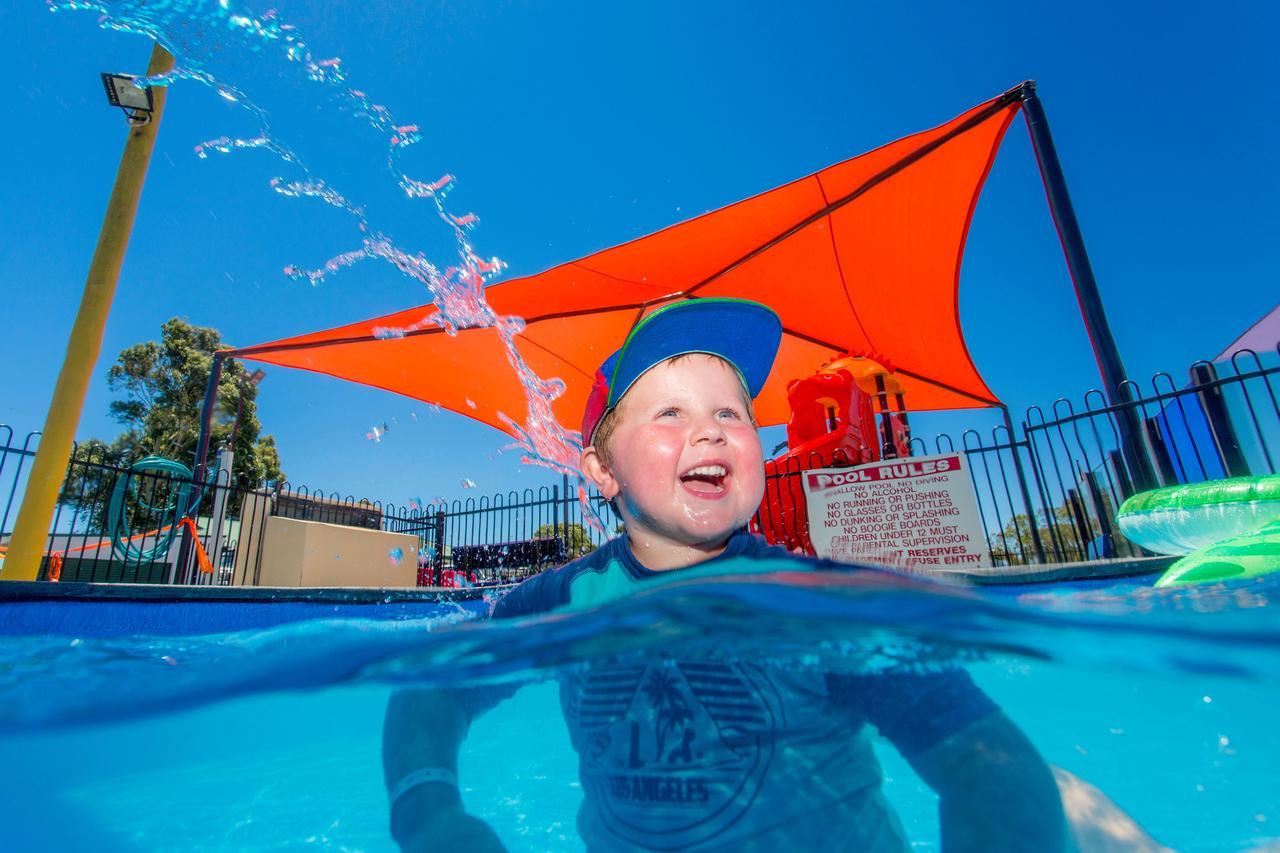 Big4 Traralgon Park Lane Holiday Park 외부 사진